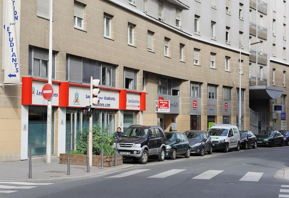 Séjours&Affaires Lyon Saxe-Gambetta Exterior foto